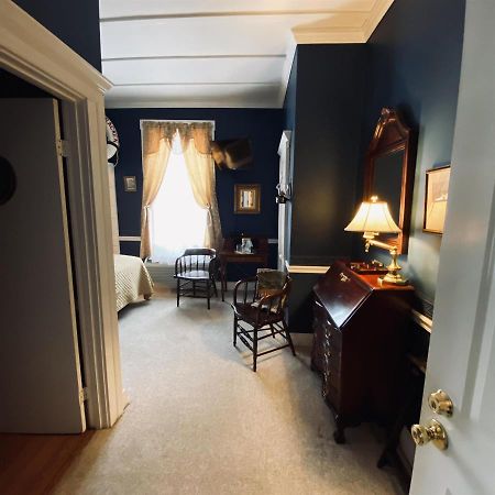 Augusta Guest House ภายนอก รูปภาพ